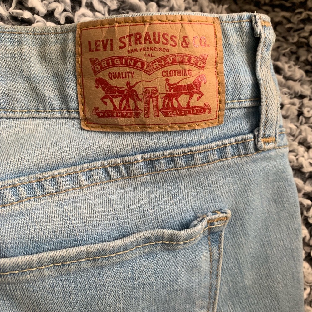 Light Wash Skinny Jeans View 2